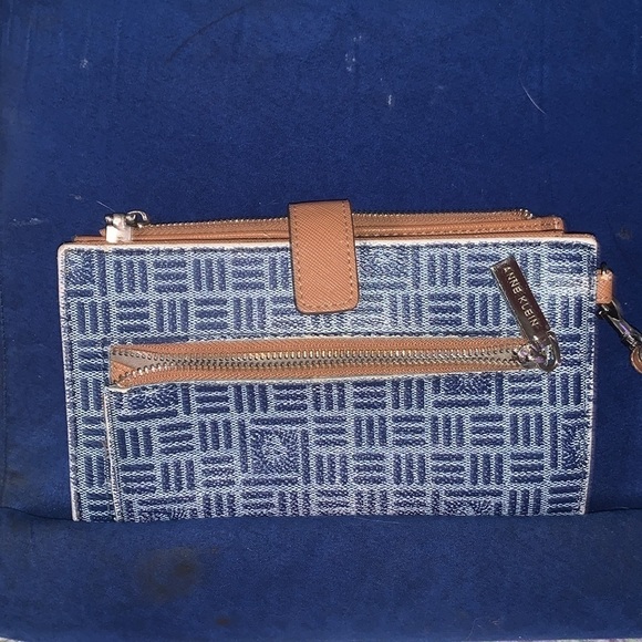 Anne Klein Wallet Cardholder - Picture 2 of 6